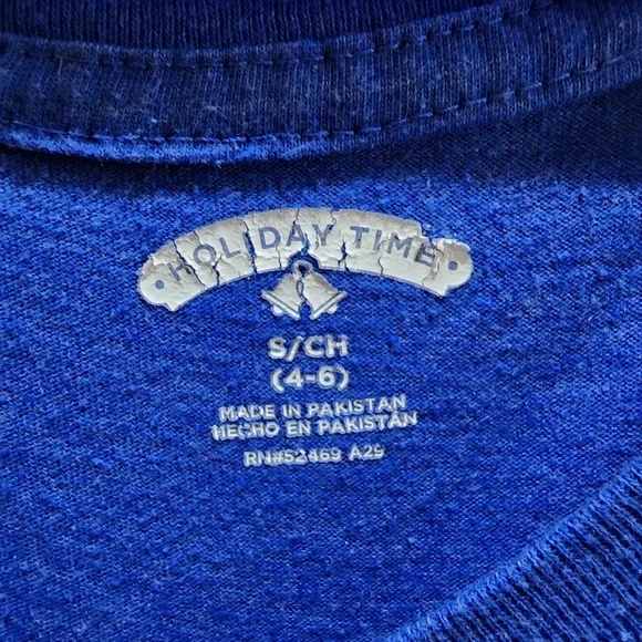 Holiday Time Let it Snow blue holiday short sleeve shirt Size Small 4-6 - Picture 4 of 7